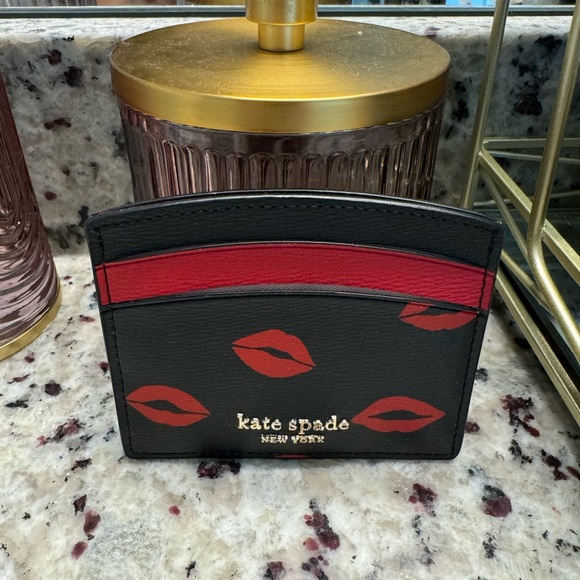 NWOT Spencer Kisses Cardholder - Picture 5 of 8